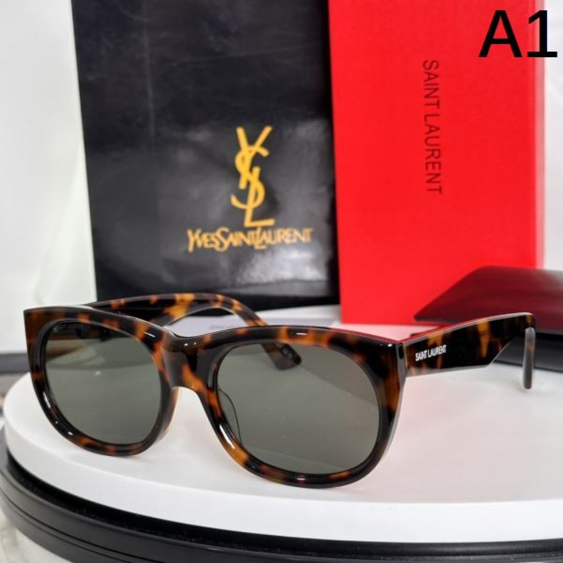 都会的な YSL イヴ サンローラン コピー サングラス 洗練の佇まい