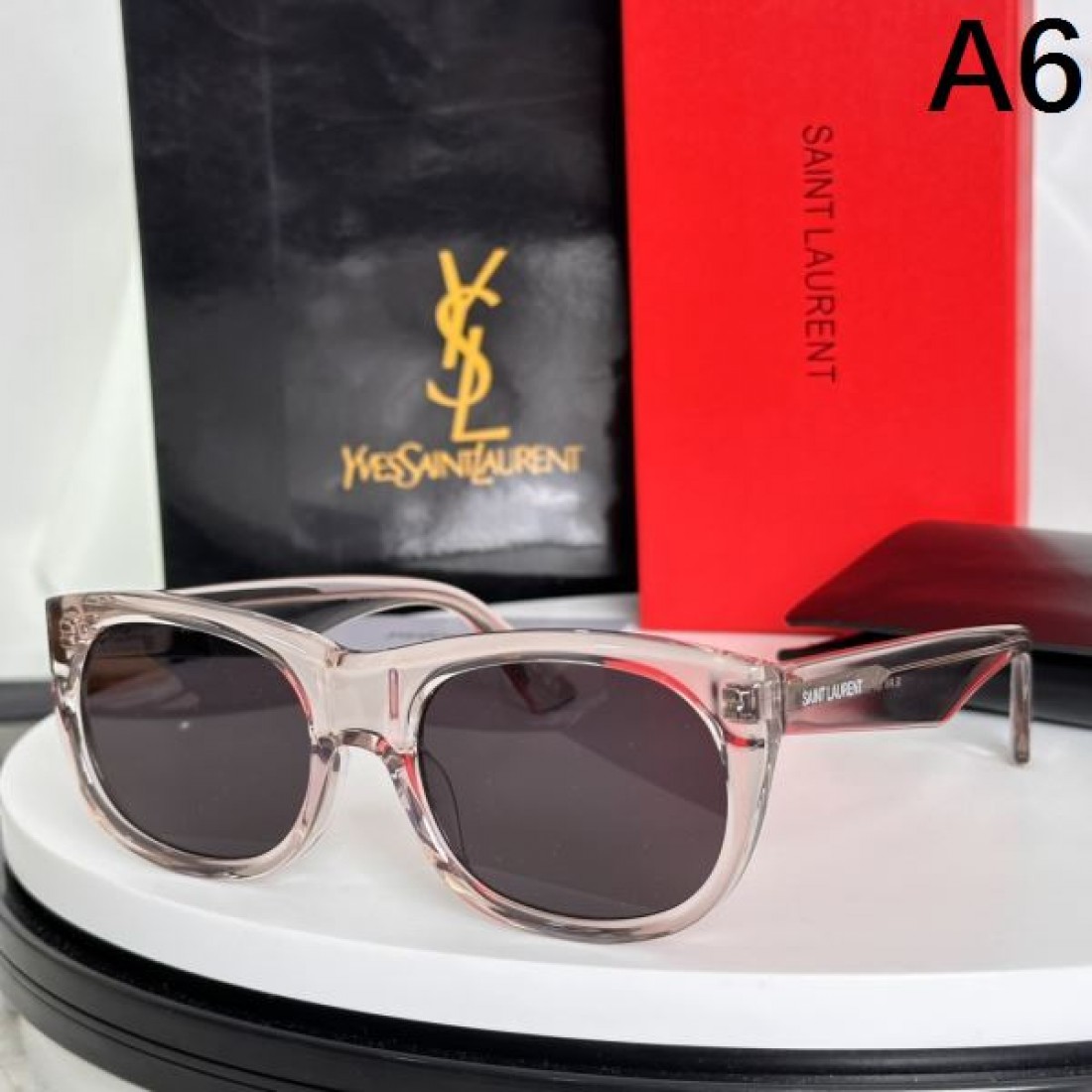都会的な YSL イヴ サンローラン コピー サングラス 洗練の佇まい