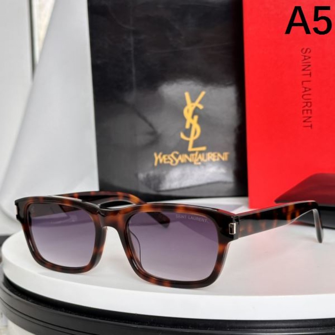  YSL スタイリッシュ 現代的な イヴ サンローラン スーパーコピー サングラス