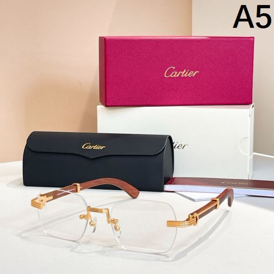 CARTIER カルティエ スーパーコピー 透明サングラス 優美 クラシカルな 