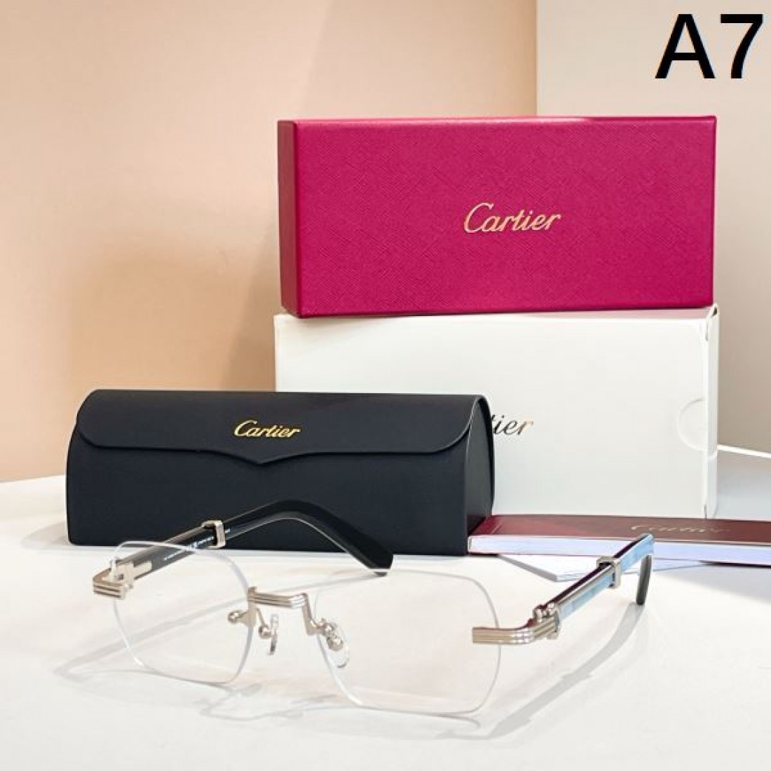 CARTIER カルティエ スーパーコピー 透明サングラス 優美 クラシカルな 