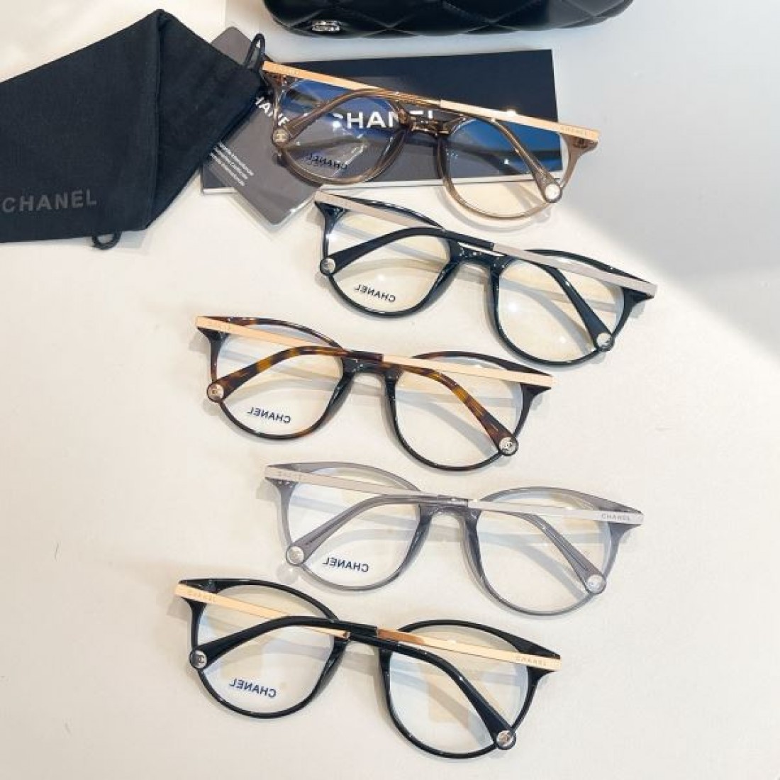 エレガント 可憐な CHANEL シャネル コピー 透明サングラス 