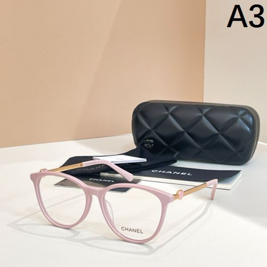 CHANEL シャネル コピー 透明サングラス ラグジュアリーな印象