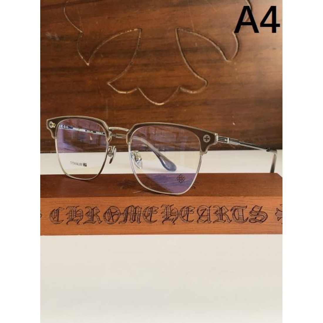 CHROME HEARTS 独創的で魅惑的な クロムハーツ コピー 透明サングラス