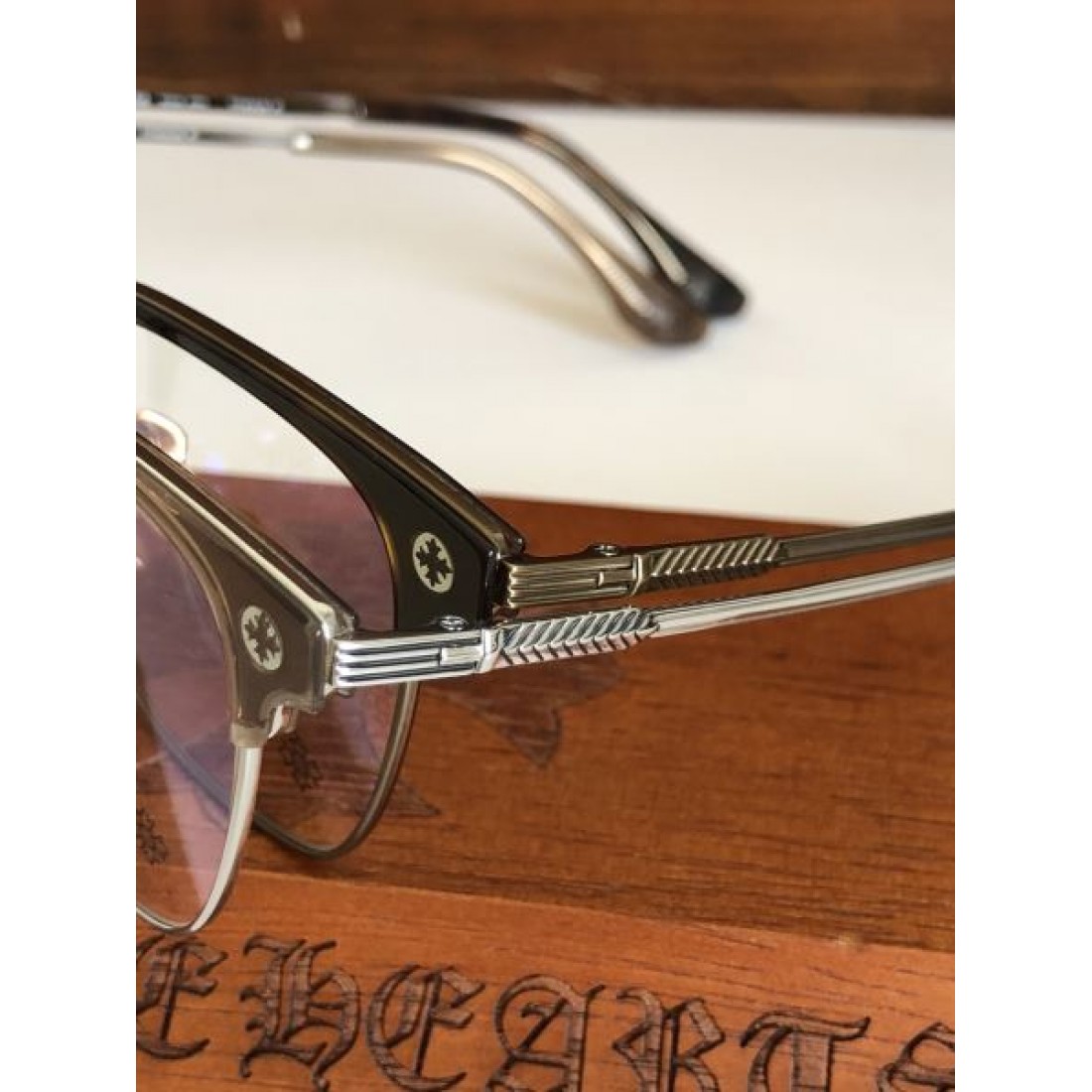 CHROME HEARTS 独創的で魅惑的な クロムハーツ コピー 透明サングラス