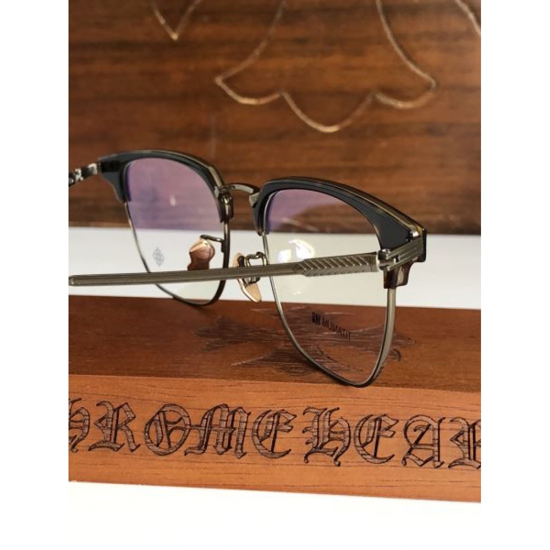CHROME HEARTS 独創的で魅惑的な クロムハーツ コピー 透明サングラス
