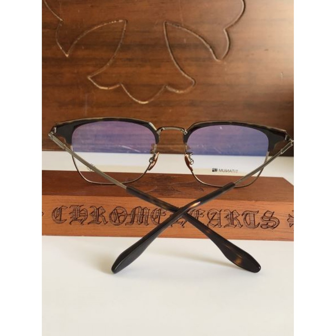 CHROME HEARTS 独創的で魅惑的な クロムハーツ コピー 透明サングラス