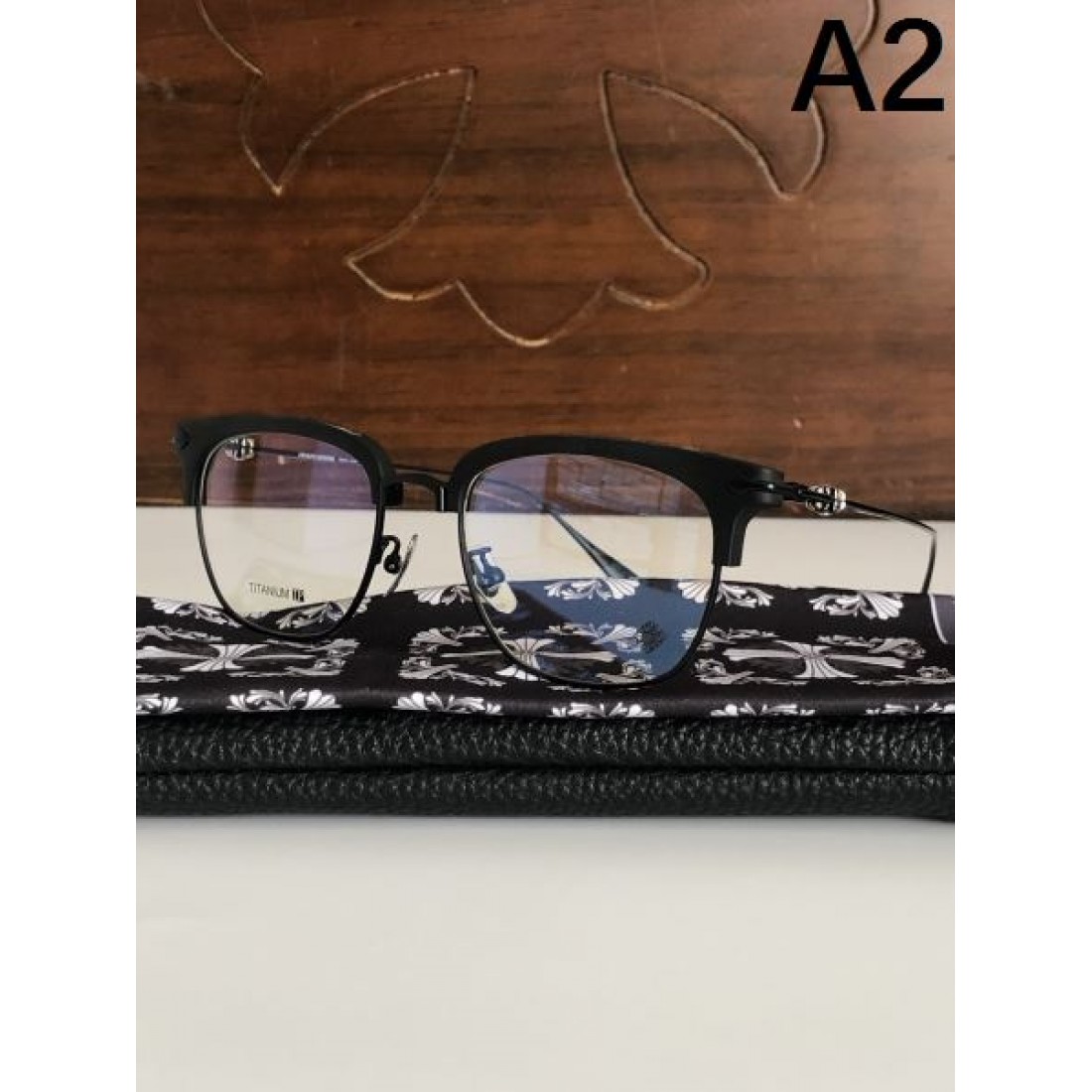 機能的な 存在感抜群の クロムハーツ コピー 透明サングラス CHROME HEARTS