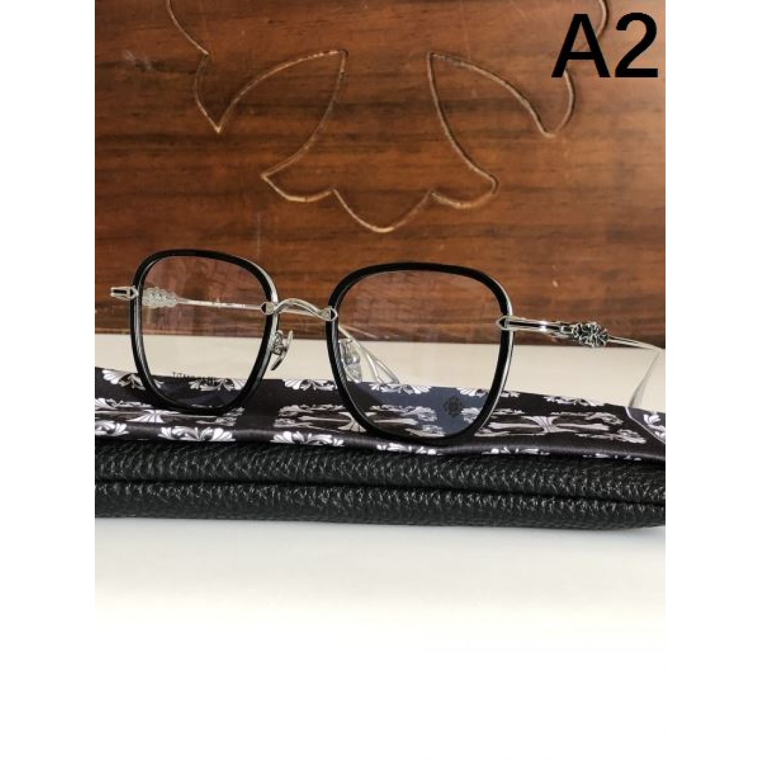 クロムハーツ コピー 透明サングラス CHROME HEARTS モード 個性的な印象に