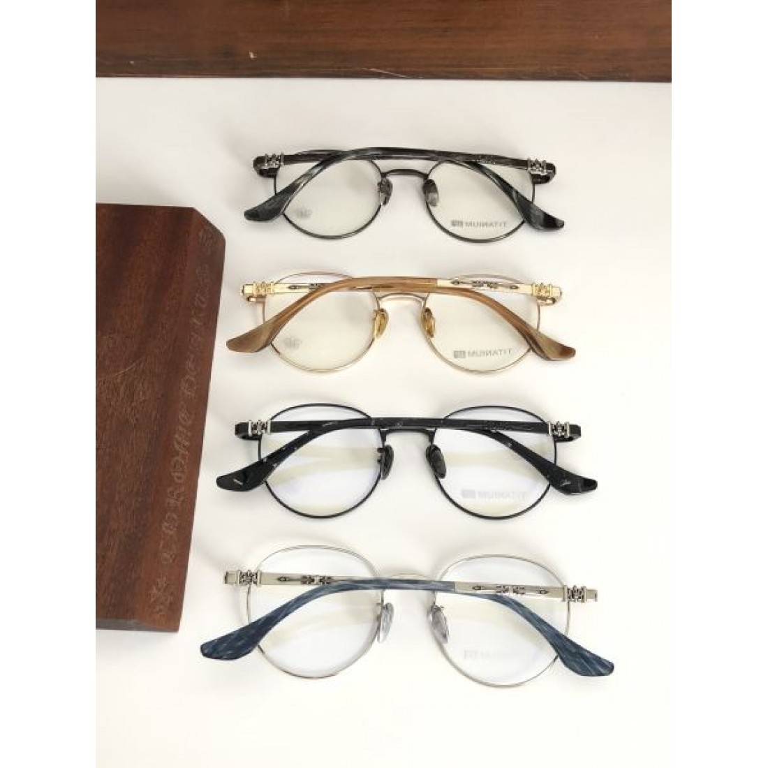 ラグジュアリー 個性的な CHROME HEARTS クロムハーツ コピー 透明サングラス