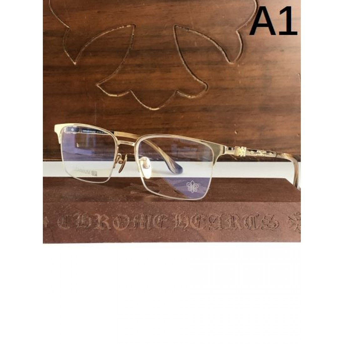 優美かつ クールな クロムハーツ コピー 透明サングラス CHROME HEARTS