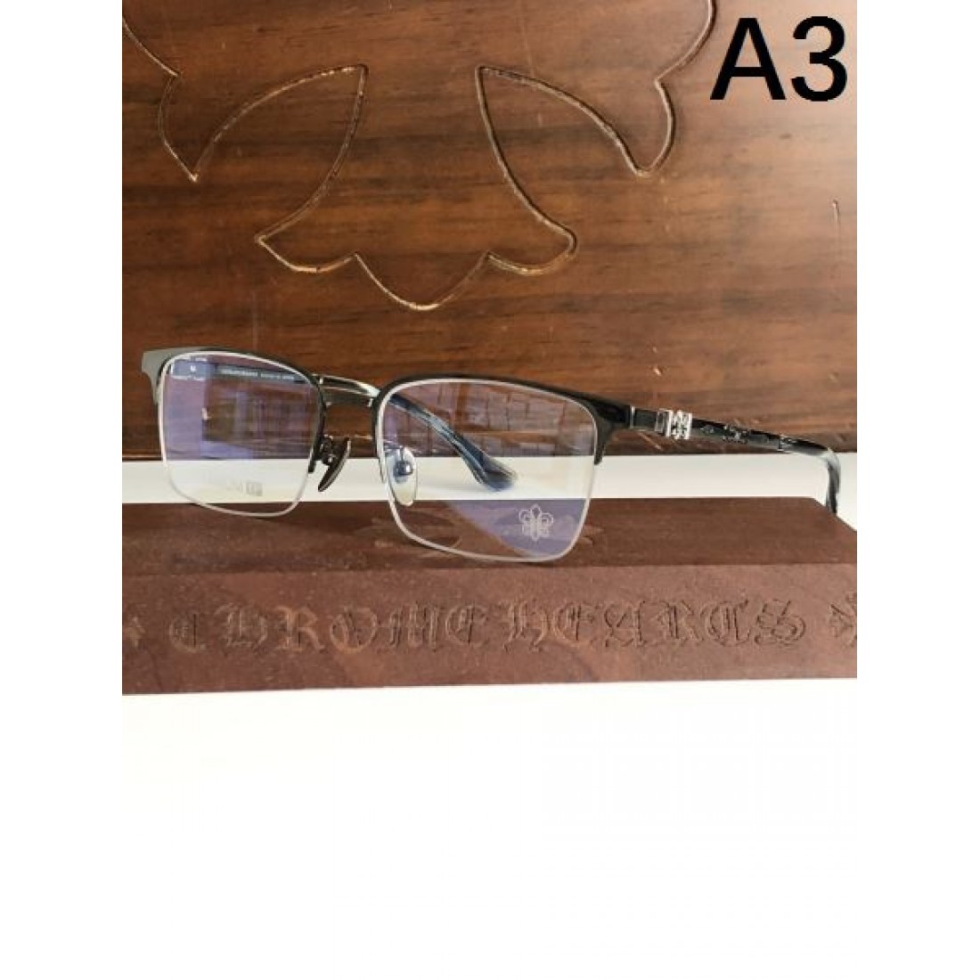 優美かつ クールな クロムハーツ コピー 透明サングラス CHROME HEARTS