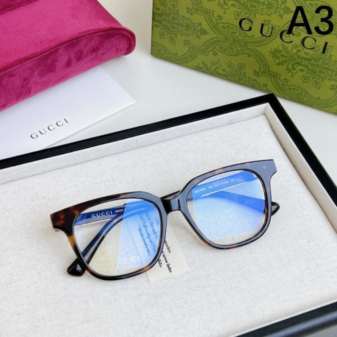 華やか トレンド感満載の GUCCI グッチ コピー 透明サングラス