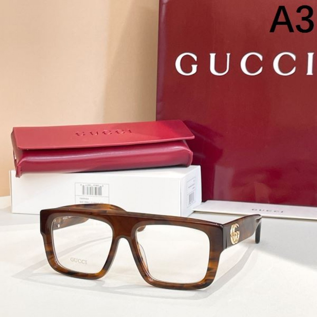 グッチ コピー 透明サングラス GUCCI 個性際立つシックなスタイル