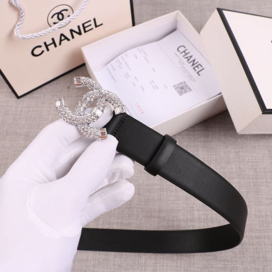 存在感のある CHANEL シャネル コピーベルト 洗練された魅力