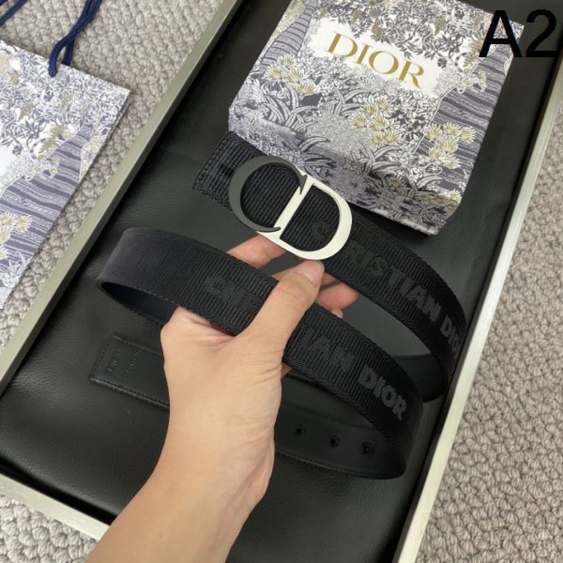 人気急上昇の DIOR ディオール スーパーコピー ベルト 魅力アップ