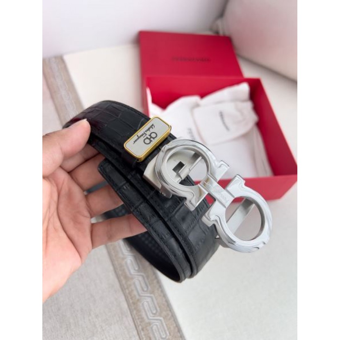 シンプルなデザインの FERRAGAMO サルヴァトーレ スーパー コピー ベルト 上品 