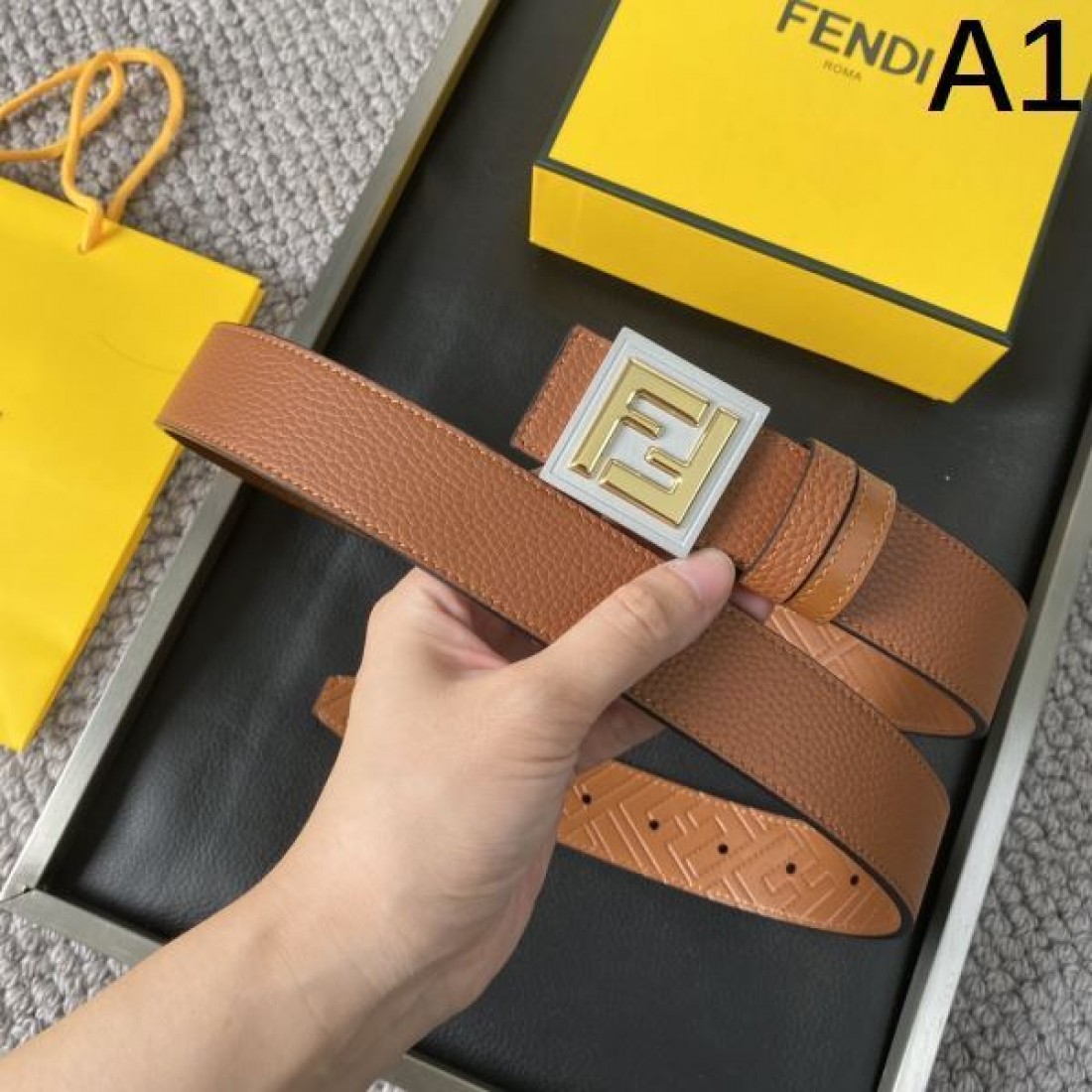 FENDI 存在感抜群 スタイリッシュ フェンデイ スーパー コピー ベルト