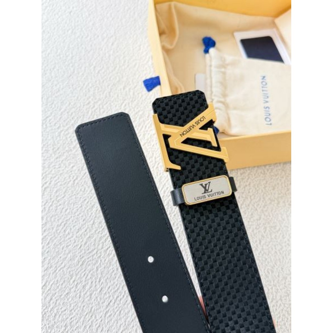 クラシックな 柔らかい 快適な LOUIS VUITTON ルイヴィトン コピー ベルト