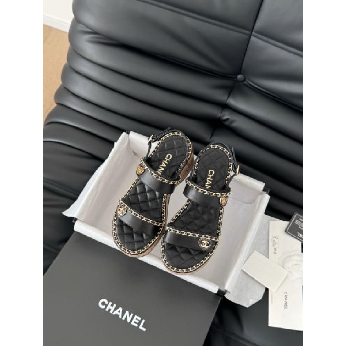 最新作 シャネル コピー サンダル エレガントな 華やかな 洗練美 CHANEL