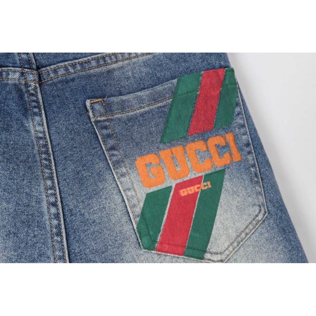 スタイリッシュなスタイル！GUCCI グッチ コピー ジーパン 一瞬で華やぐ
