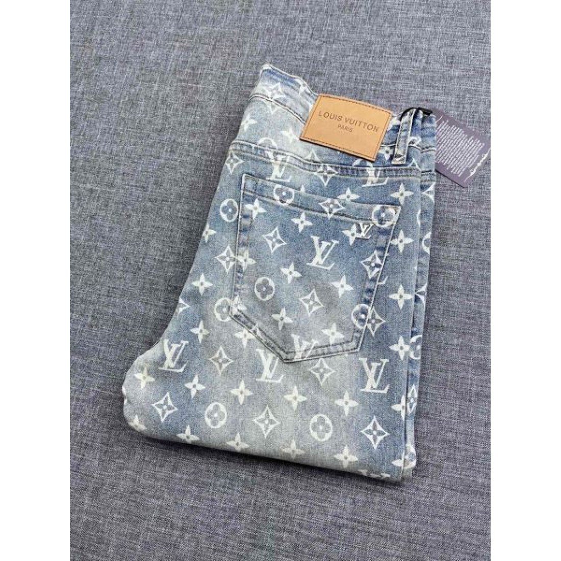 今季イチオシ LOUIS VUITTON ルイヴィトン コピー ジーパン 季節感たっぷり