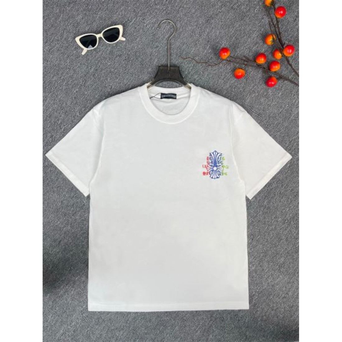 CHROME HEARTS クロムハーツ スーパーコピー 半袖Tシャツ アーティスティックで無骨