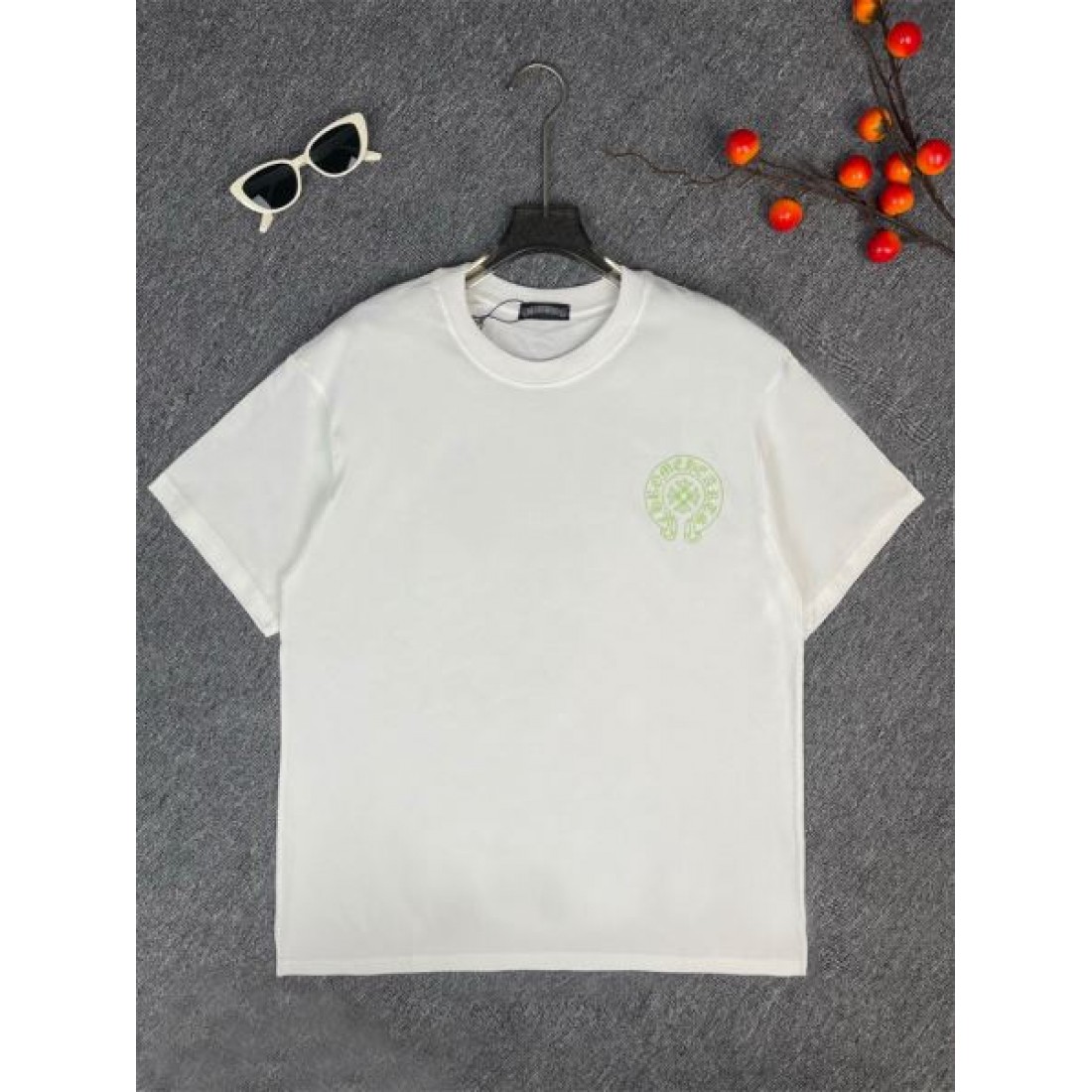 ラグジュアリーでエッジの効いた クロムハーツ 偽物 半袖Tシャツ CHROME HEARTS
