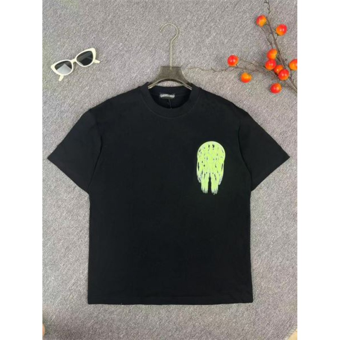 CHROME HEARTS クロムハーツ 偽物 半袖Tシャツ 無骨でスタイリッシュな印象に