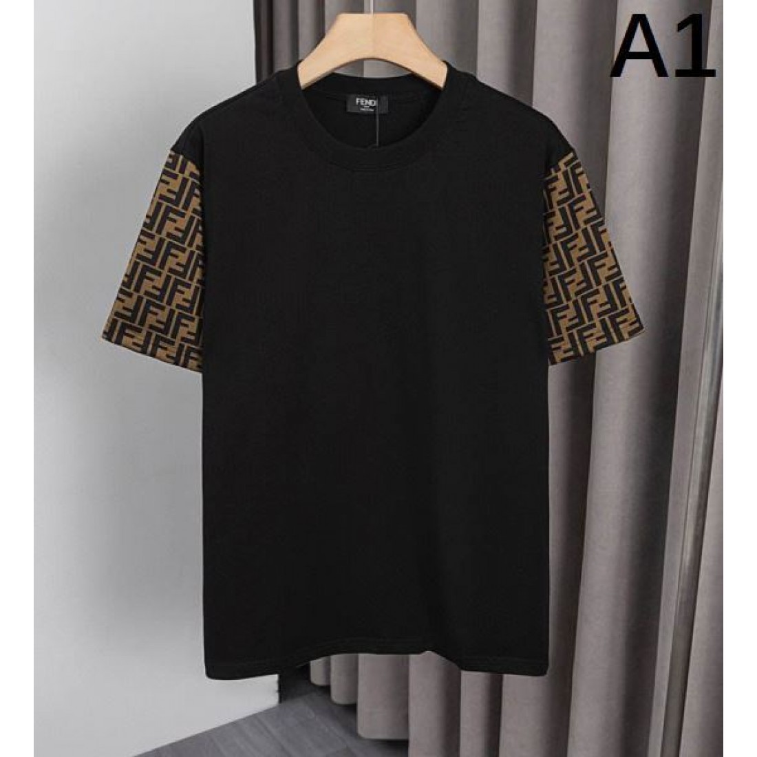 都会的なムード FENDI フェンデイ コピー 半袖Tシャツ スタイリッシュ