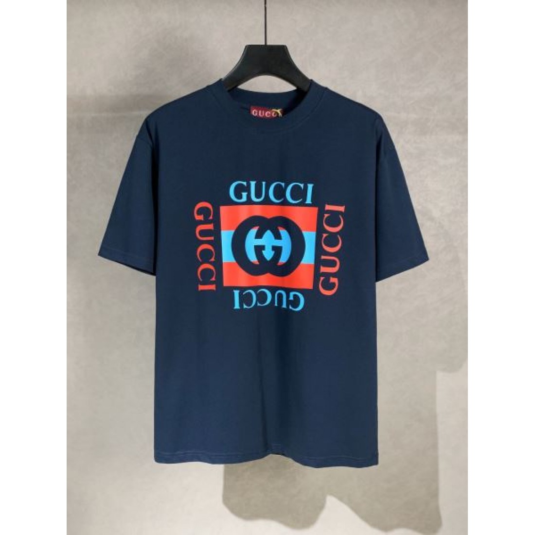 GUCCI グッチ 偽物 半袖Tシャツ 自由でナチュラルな着こなしに最適