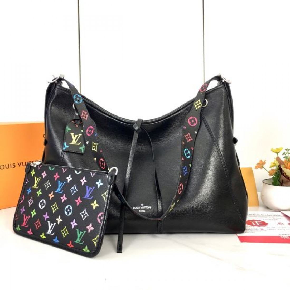 ルイヴィトン 偽物 トートバッグ LOUIS VUITTON 上質でスマートな佇まい
