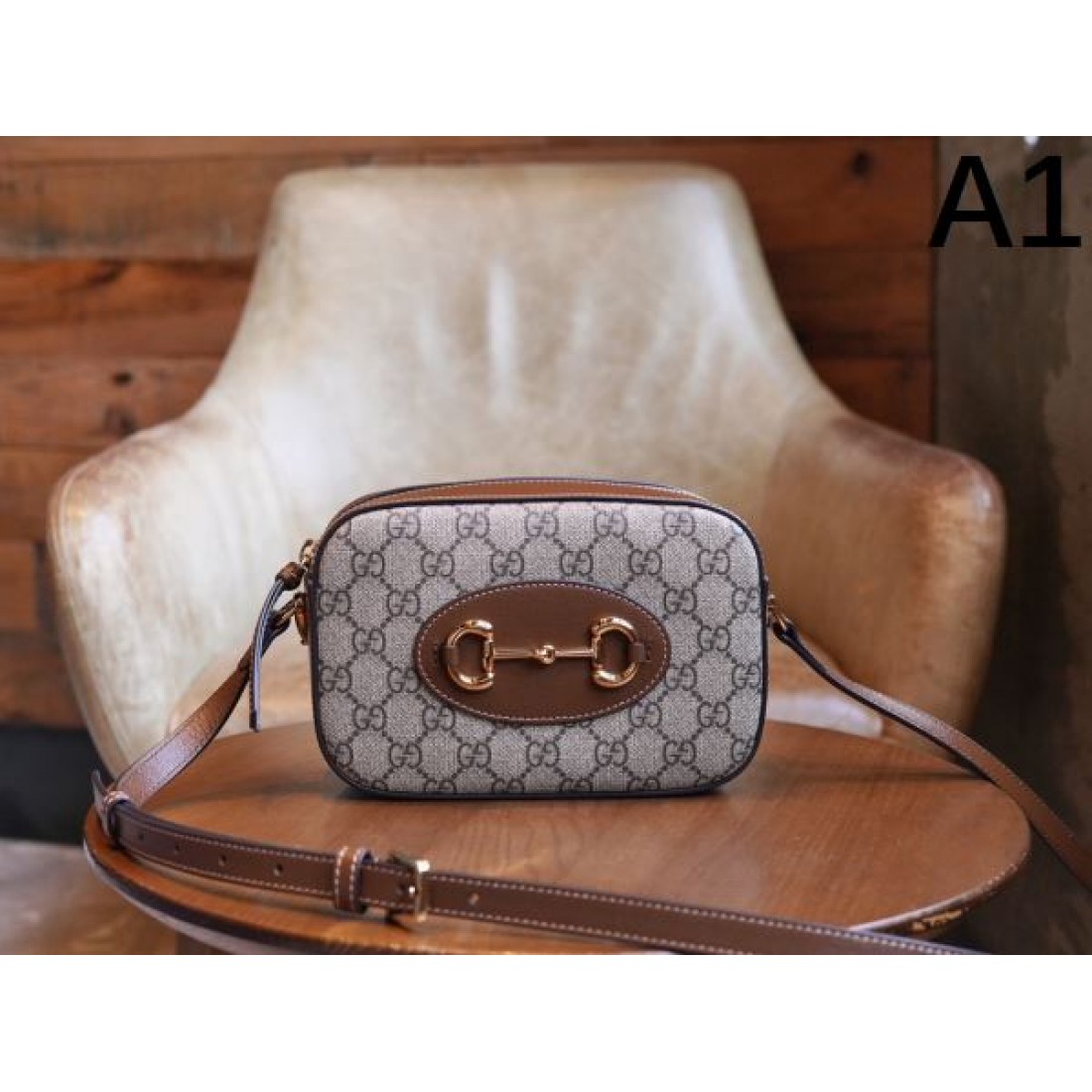 鮮やかでダイナミックな GUCCI グッチ 偽物 ショルダーバッグ