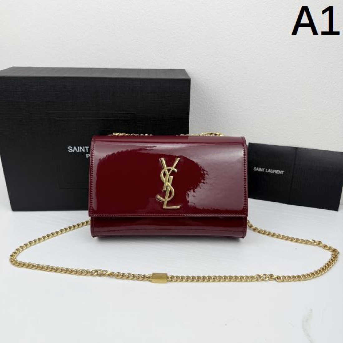 春の新生活にぴったり YSL イヴ サンローラン コピー ショルダーバッグ 秋のお洒落コーデ