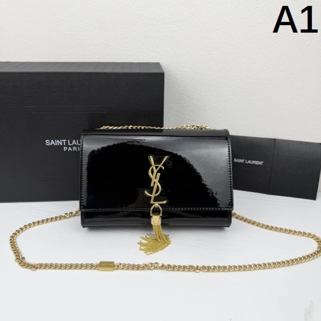 新春初売り YSL イヴ サンローラン コピー ショルダーバッグ 新春初売り