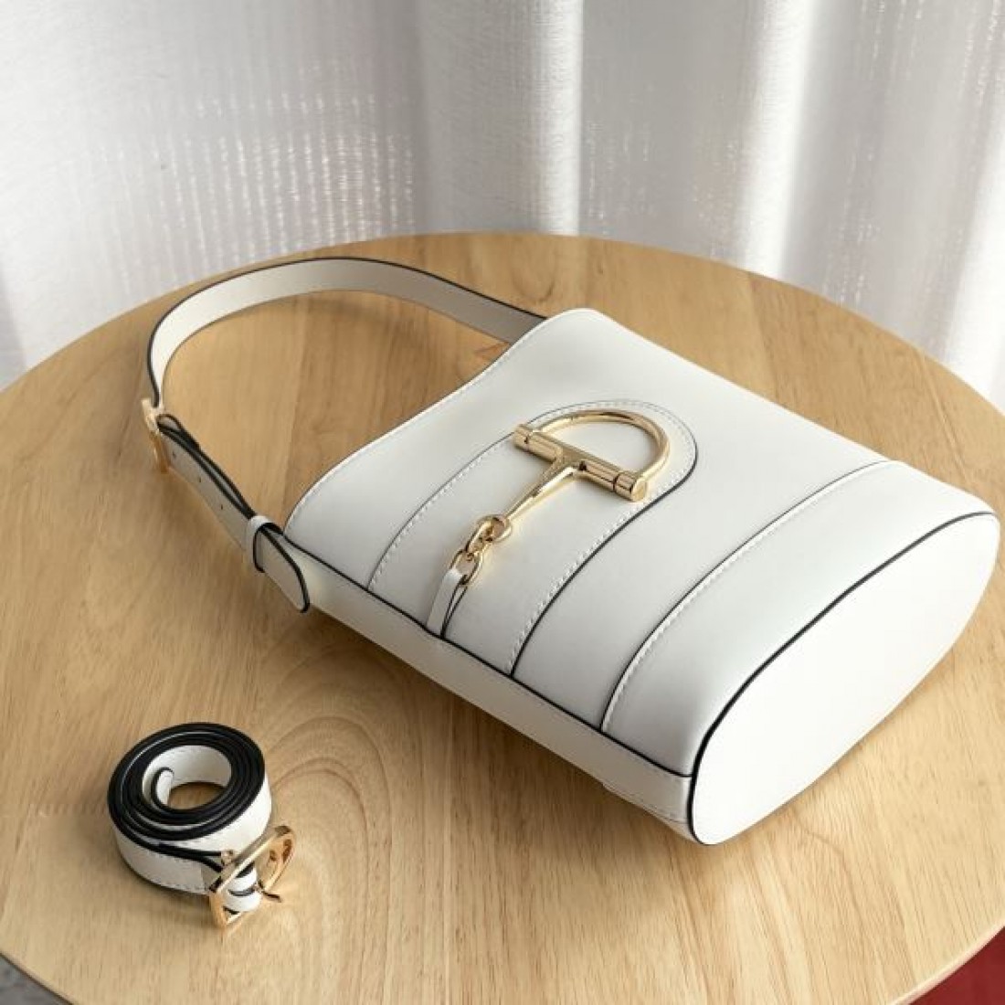 これは買い！ GUCCI グッチ コピー ショルダーバッグ お洒落さん必携