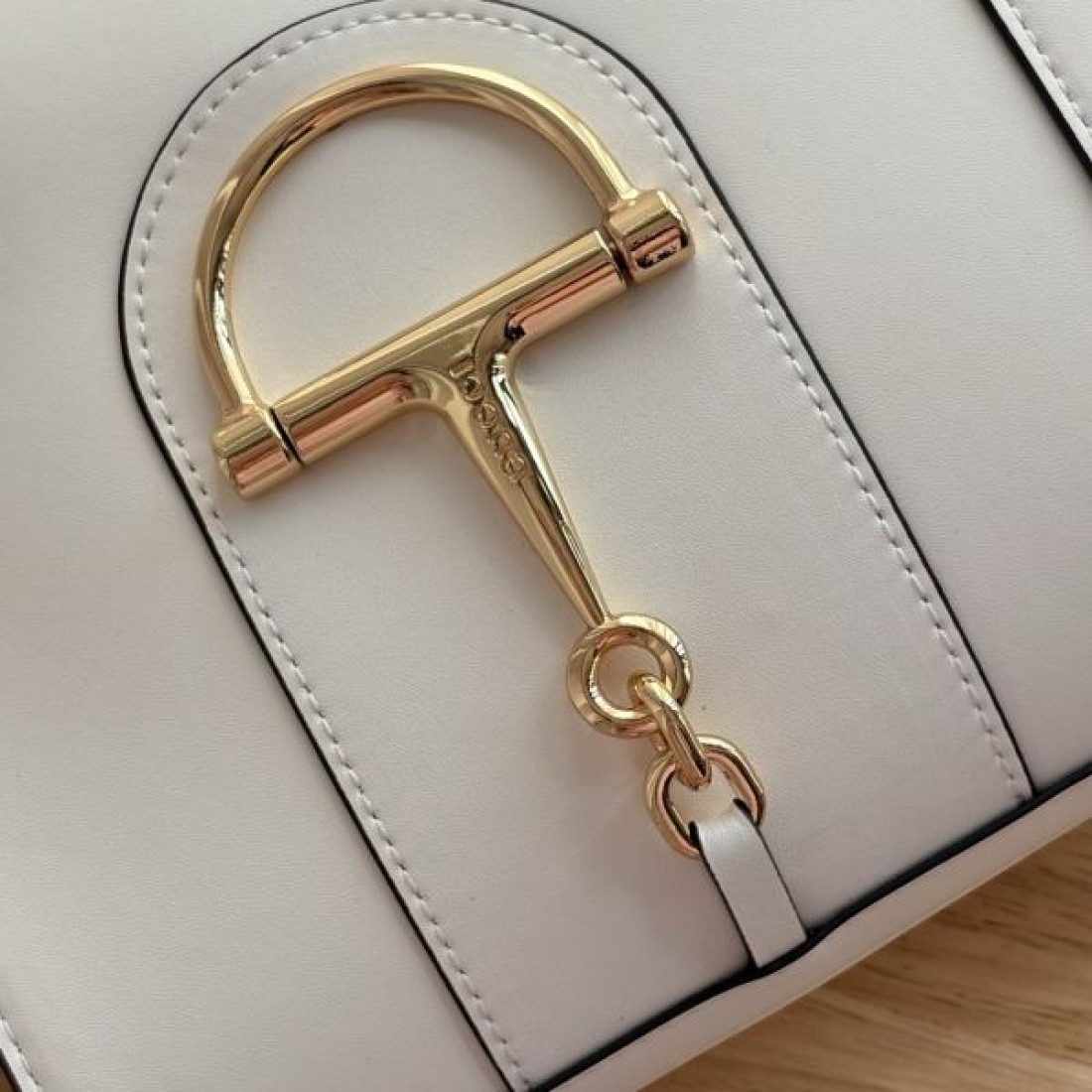 これは買い！ GUCCI グッチ コピー ショルダーバッグ お洒落さん必携