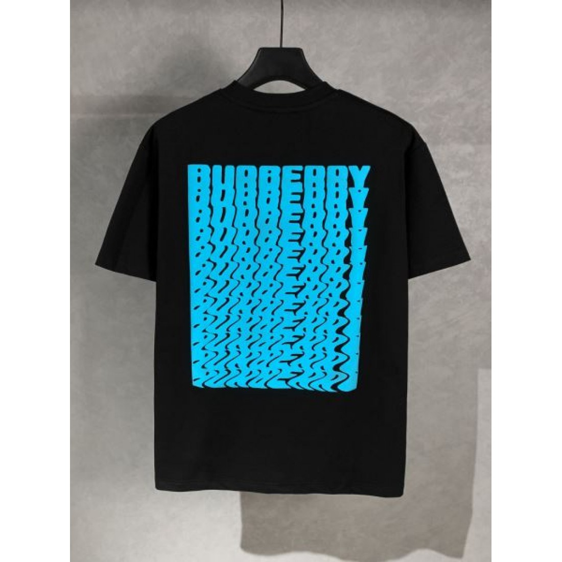 BURBERRY バーバリー コピー 半袖Tシャツ トラッドで落ち着いたエレガンス