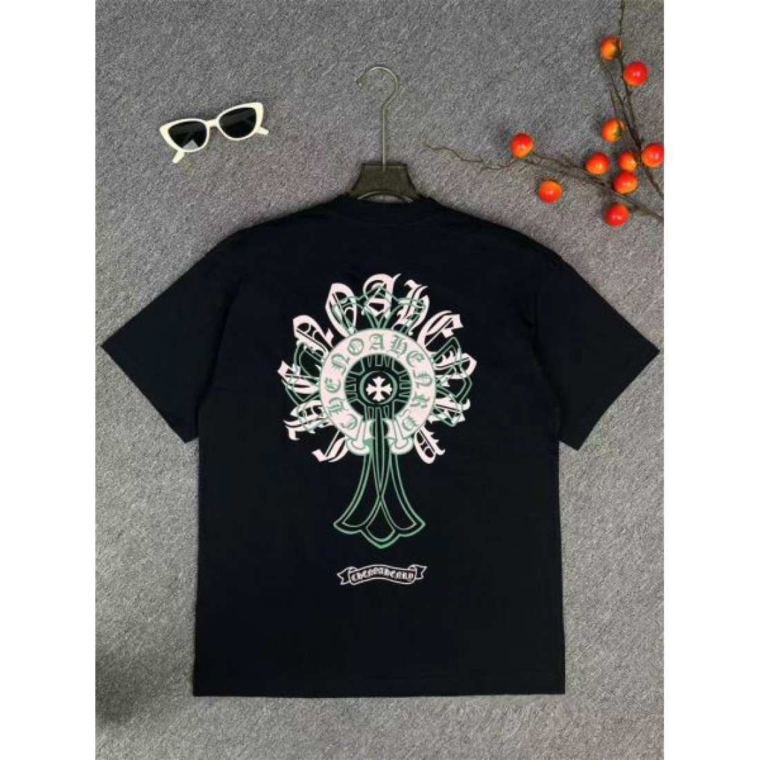 大胆で存在感のある CHROME HEARTS クロムハーツ スーパーコピー 半袖Tシャツ 自由な