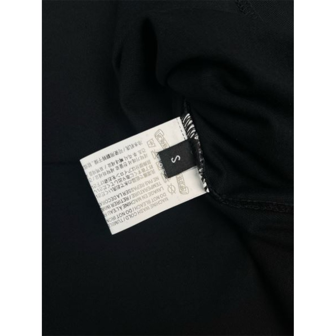 大胆で存在感のある CHROME HEARTS クロムハーツ スーパーコピー 半袖Tシャツ 自由な