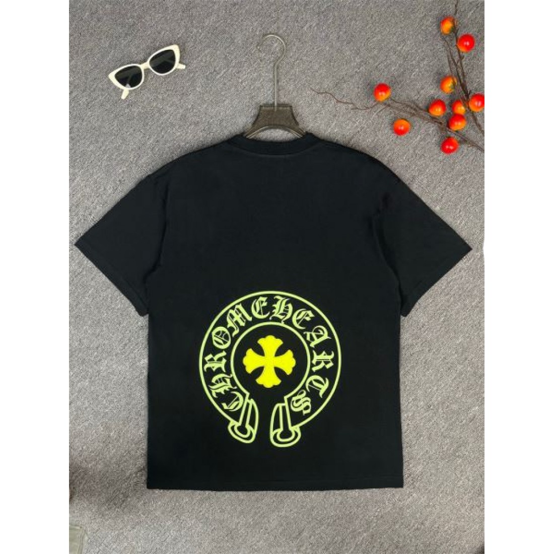 CHROME HEARTS クロムハーツ スーパーコピー 半袖Tシャツ 個性的 大胆なデザイン