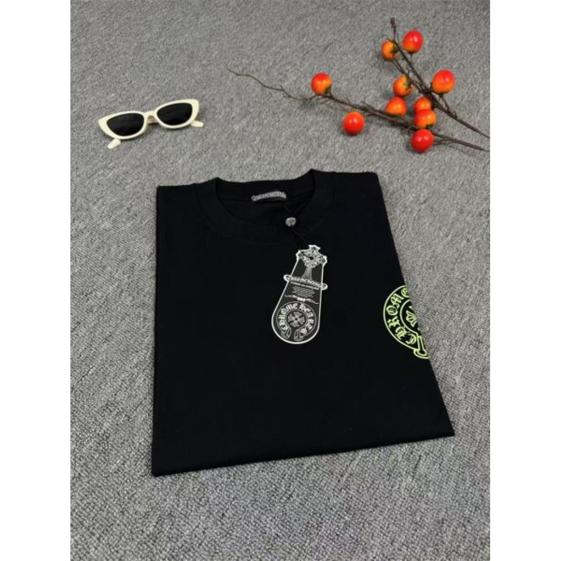 CHROME HEARTS クロムハーツ スーパーコピー 半袖Tシャツ 個性的 大胆なデザイン