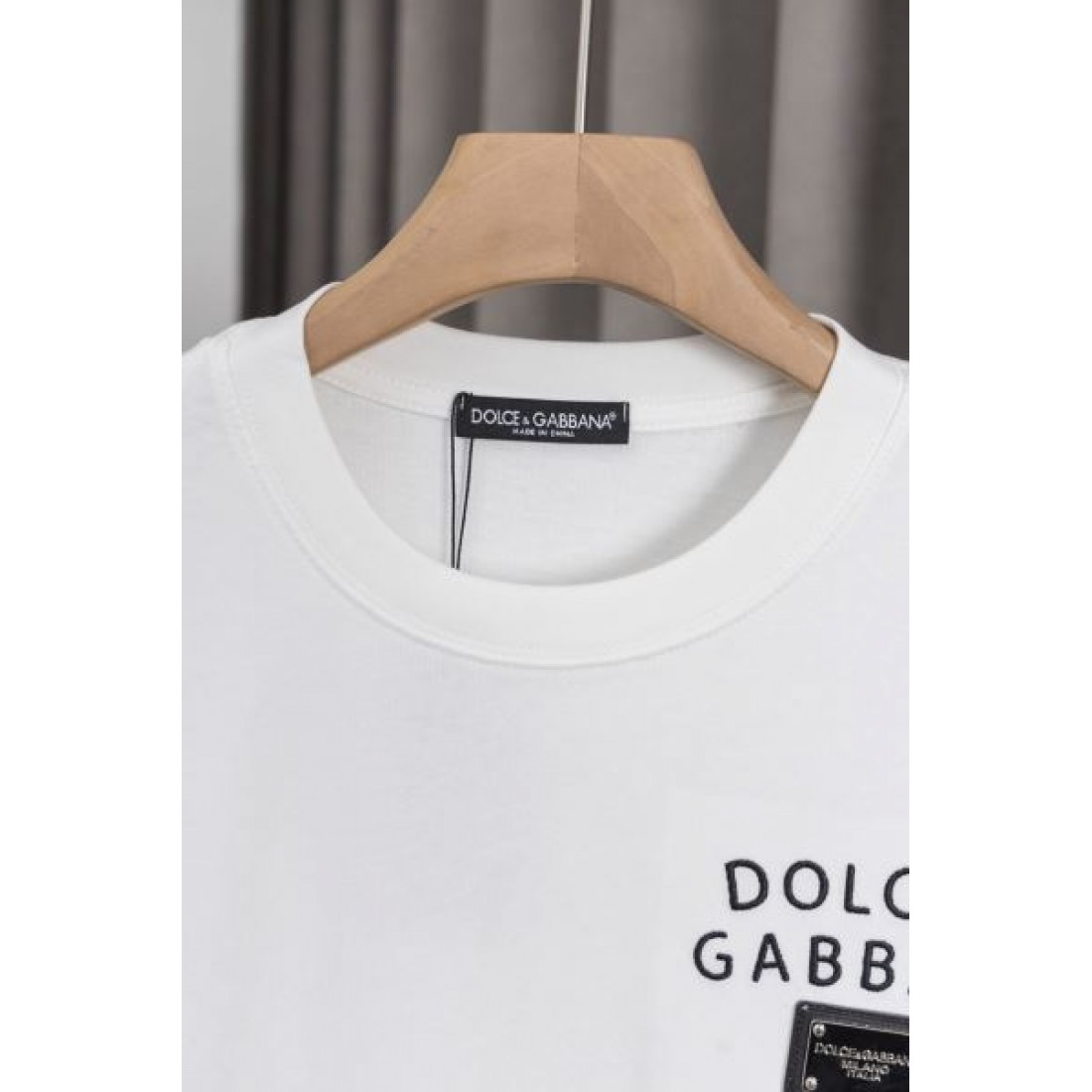 魅惑的 DOLCE＆GABBANA ドルチェ＆ガッバーナ コピー 半袖Tシャツ 存在感抜群