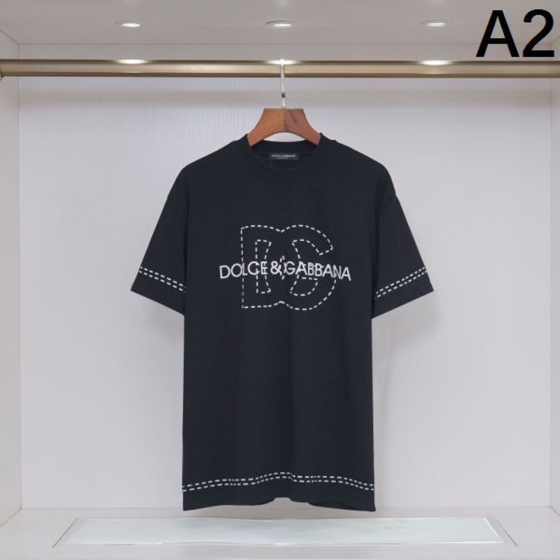 スタイリッシュで大胆な ドルチェ＆ガッバーナ コピー 半袖Tシャツ DOLCE＆GABBANA 