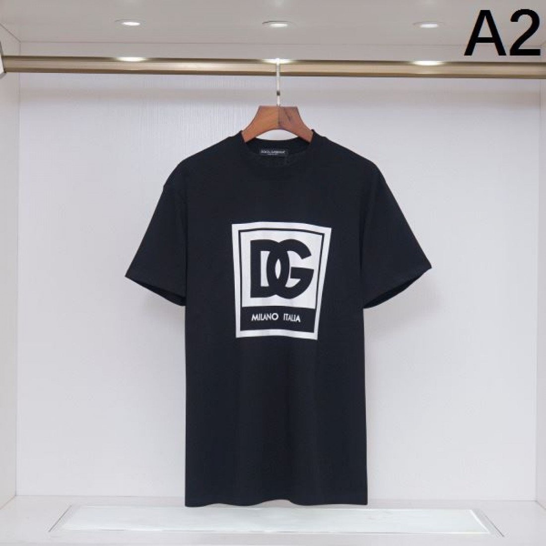 DOLCE＆GABBANA ドルチェ＆ガッバーナ コピー 半袖Tシャツ 個性 自由な美意識