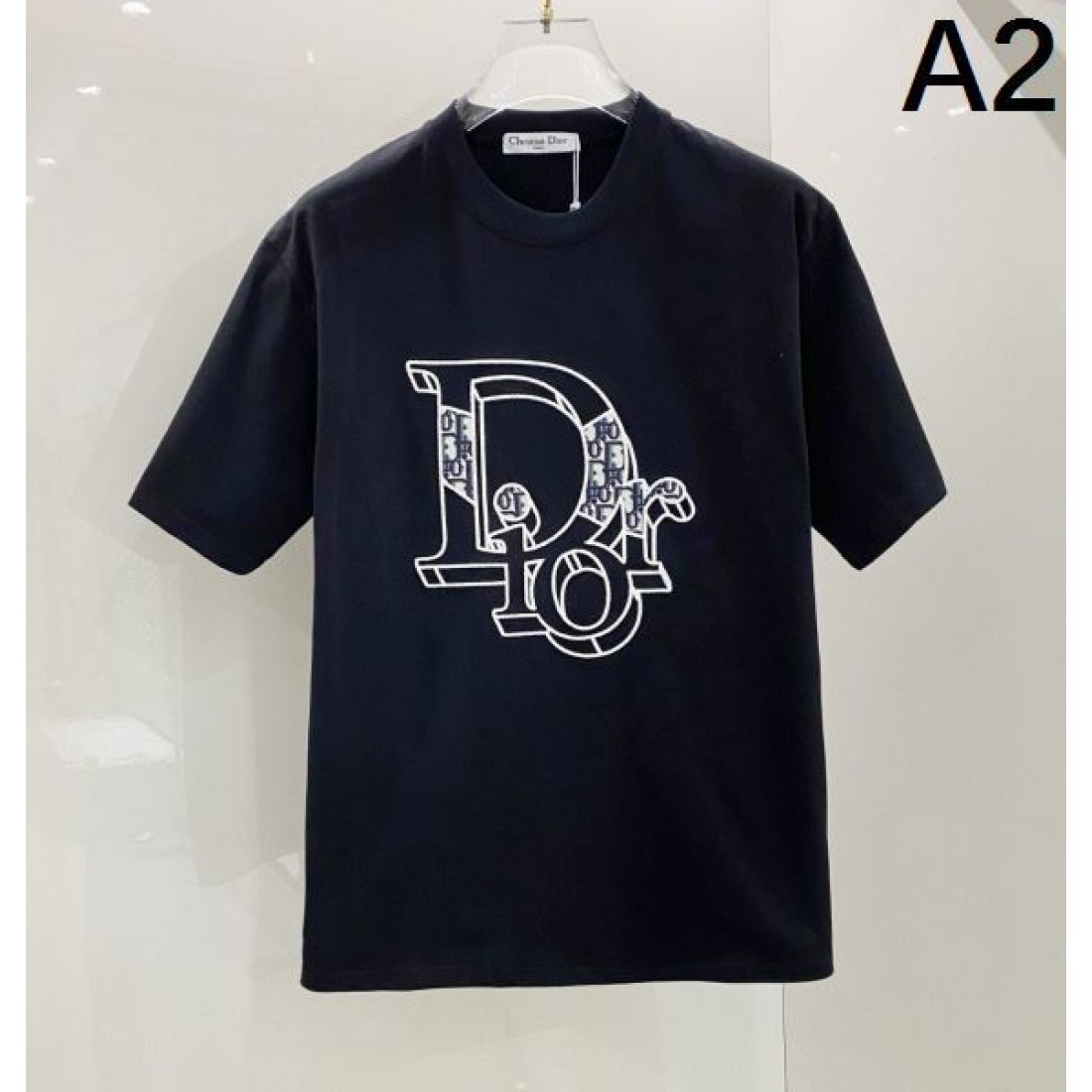 DIOR ディオール コピー 半袖Tシャツ 洗練された中に映える柔らかで