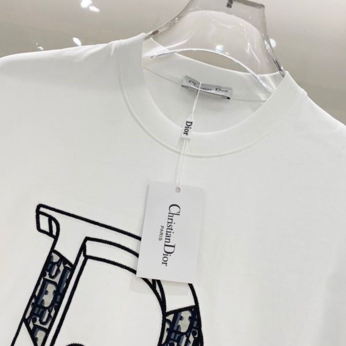 DIOR ディオール コピー 半袖Tシャツ 洗練された中に映える柔らかで