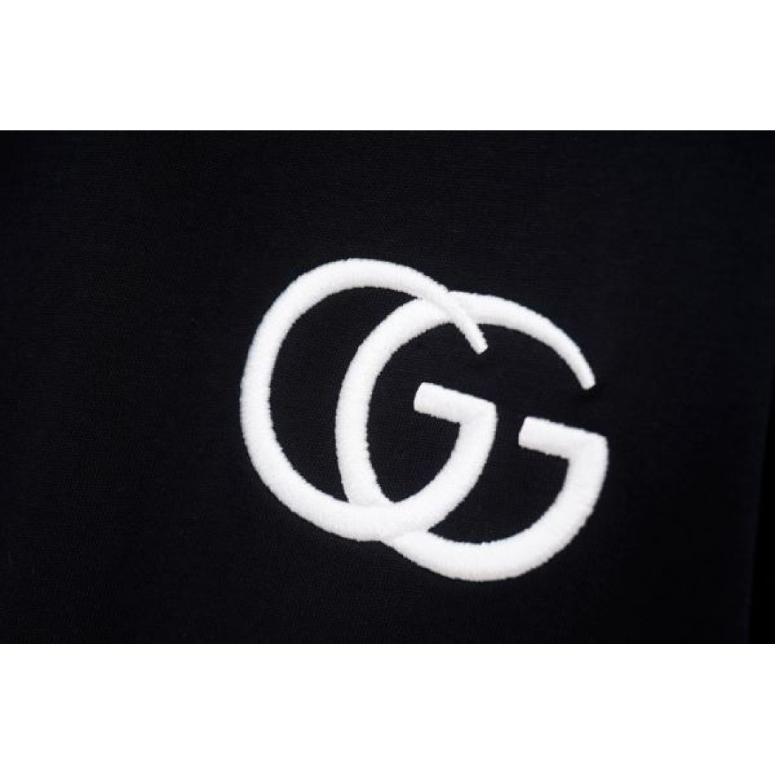 シンプルで存在感抜群の グッチ 偽物 半袖Tシャツ GUCCI 大人の魅力