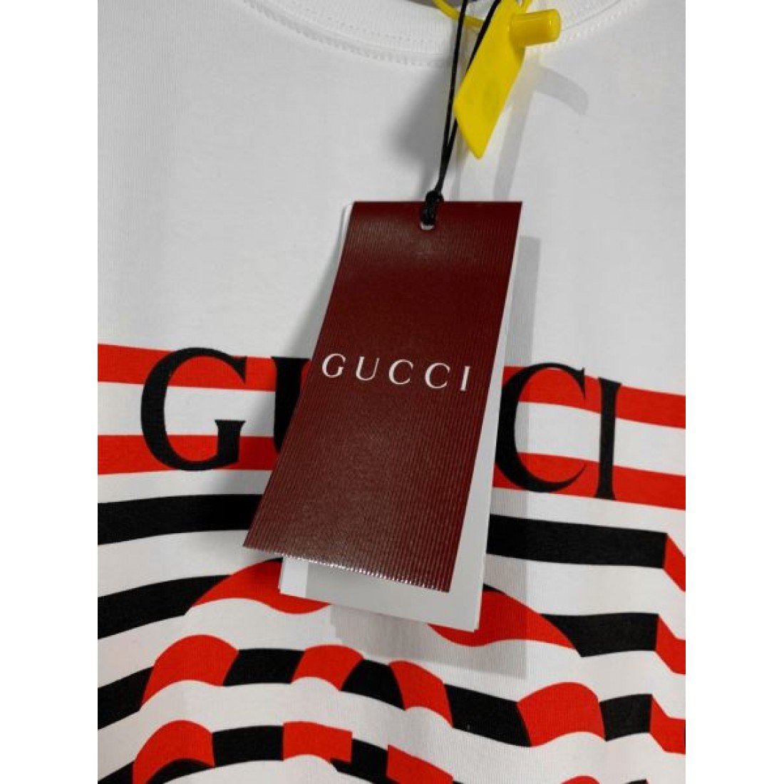  トレンド感満載の グッチ スーパー コピー 半袖Tシャツ GUCCI センス光る遊び心