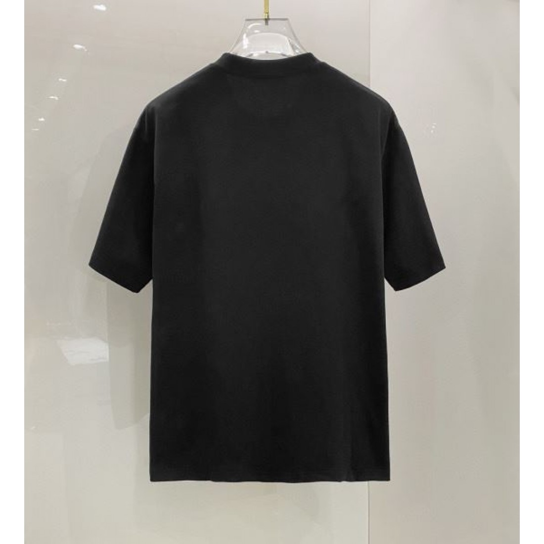  洗練された印象を与える ジバンシィ スーパー コピー 半袖Tシャツ GIVENCHY 